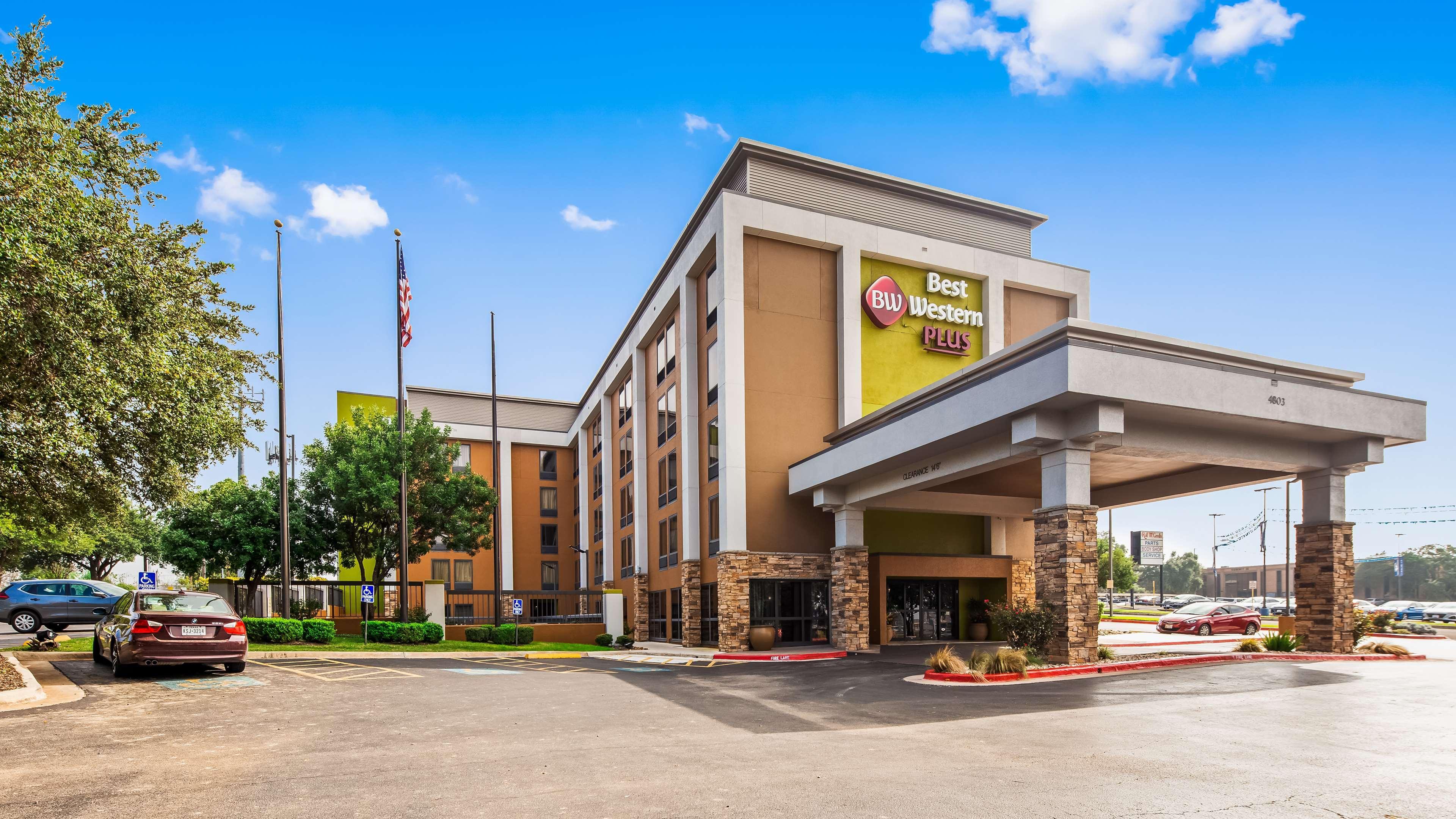 Hotel Clarion Pointe near Medical Center San Antonio Esterno foto