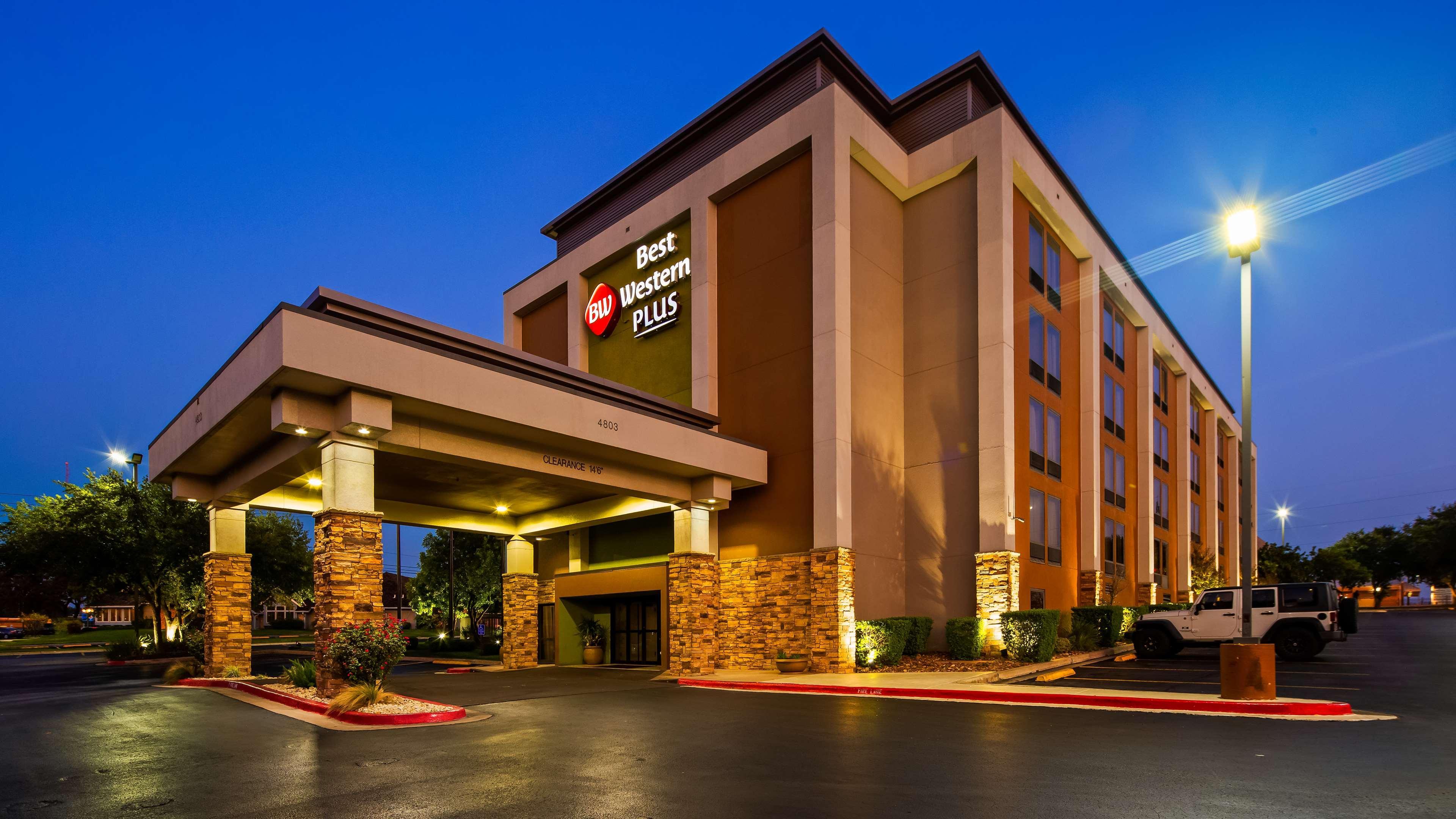 Hotel Clarion Pointe near Medical Center San Antonio Esterno foto